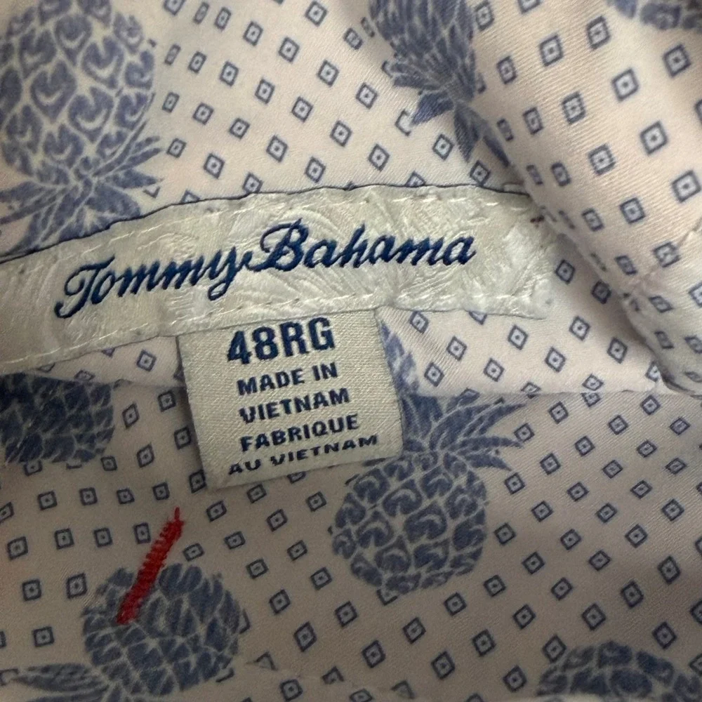 Tommy Bahama Boracay Shorts Mens 48 Coral Red Heathered Flat‎ Front Chino